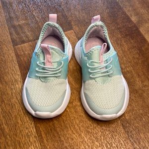 Cat and Jack toddler shoes - size 6